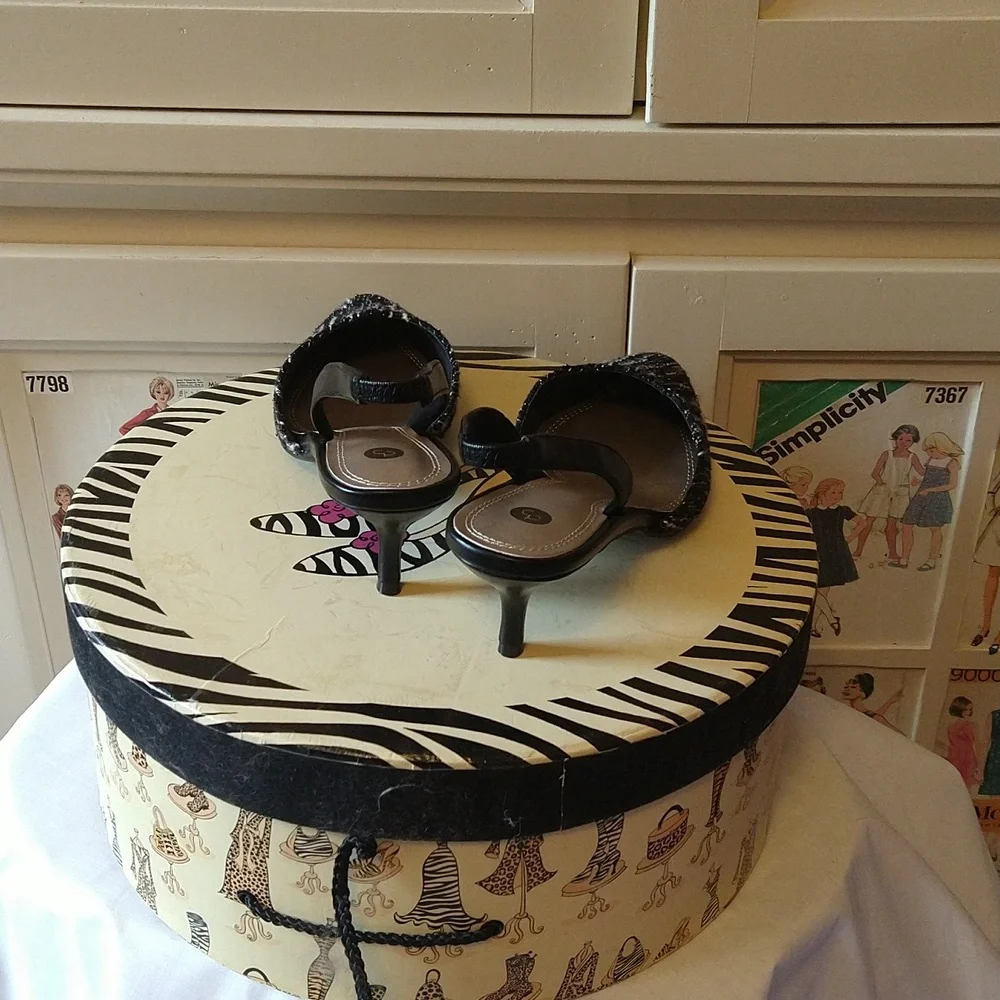 NIB dressbarn woven black and cream slingbacks Sz 8.5 - Picture 4 of 8